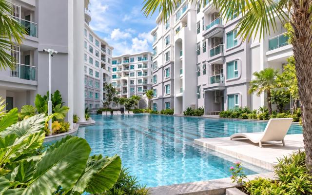 Title Serenity 1-Bedroom Suite with Balcony and pool view by TVC SRC6709