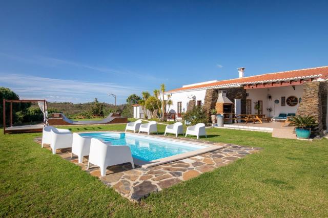 Russo Surf Resort - Vale Figueiras
