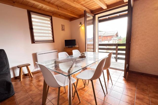 Alpine stay at the foot of the slopes