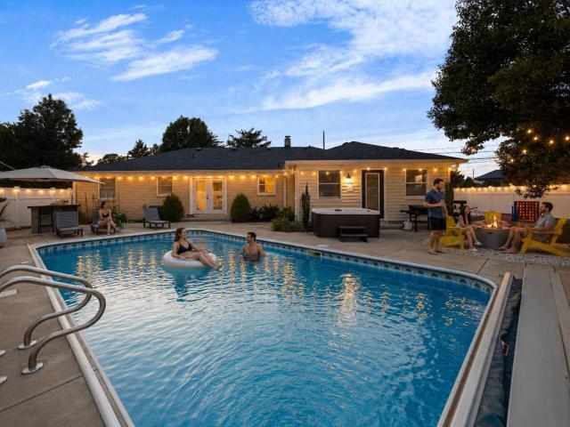 Greenwood Gem Pool, Hot Tub, Arcade S10