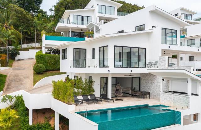 Villa Emilia 3BR Sea View Infinity Pool, Bophut