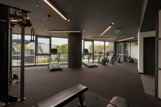 Perth city sanctuary 2BR with Pool, gym, sauna