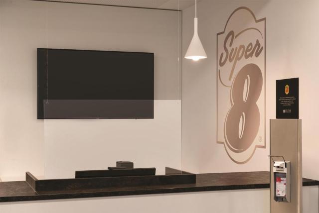 Super 8 by Wyndham Augsburg