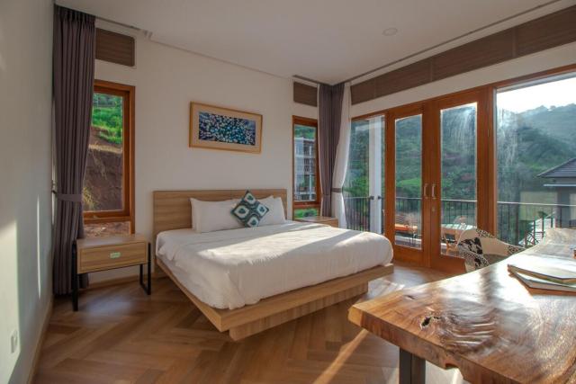 Private Pool & City View Villa - Family Only 4BR