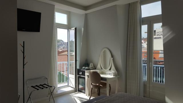 Grande Pensao Residencial Alcobia