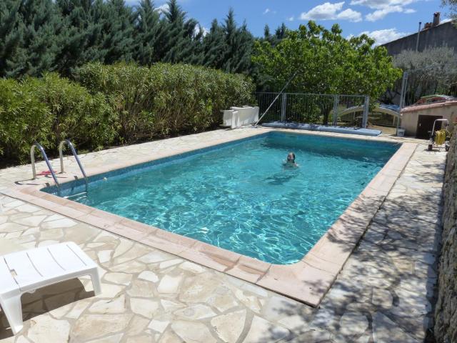 Vintage Holiday Home in Cotignac with Heated Private Pool