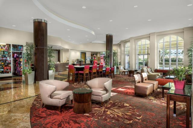 Desert Palms Hotel & Suites Anaheim Resort