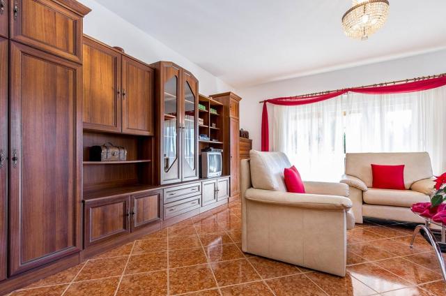 House Vesna