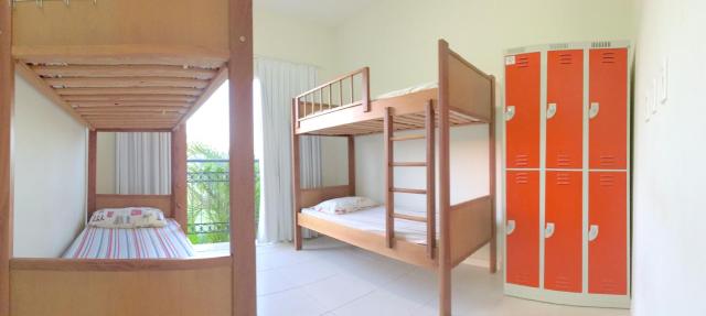 Floripa Hostel Barra da Lagoa - Hospedagem econômica na praia!!