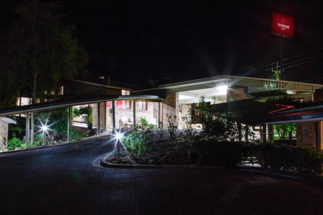 Farnham Court Motel and Restaurant