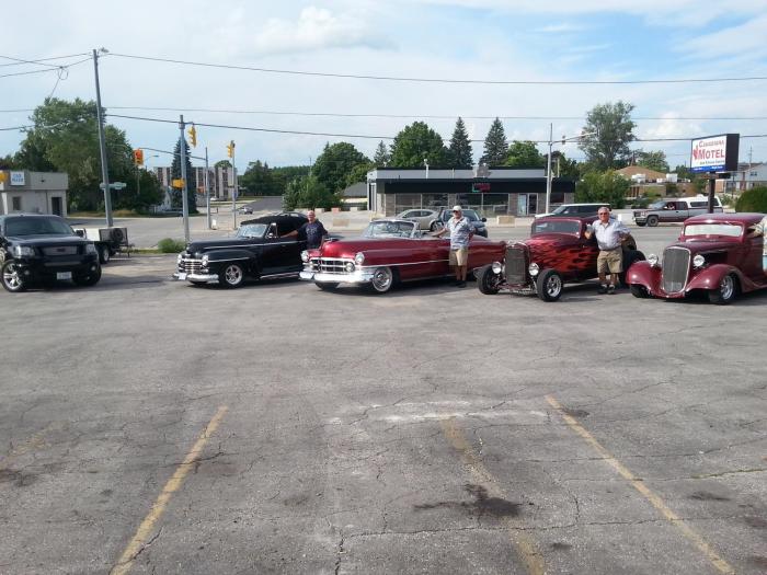 Canadiana Motel