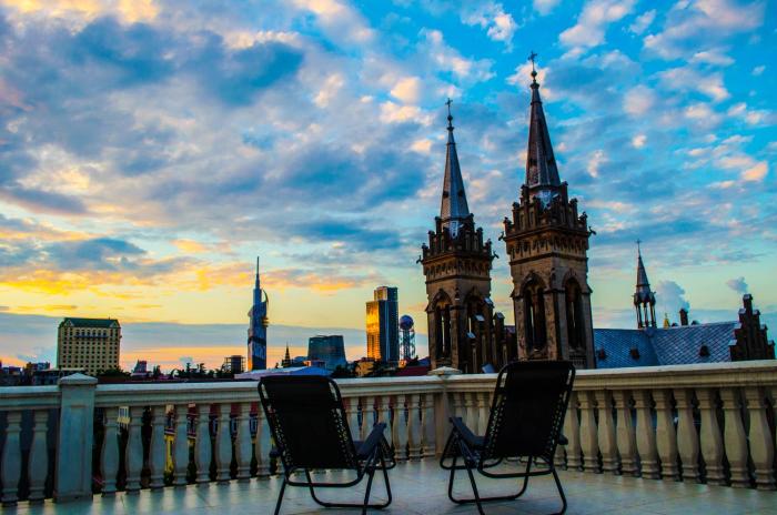 Sunrise apartment batumi