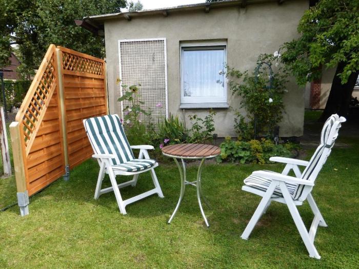 Ferien-Apartment-mit-Gartenblick