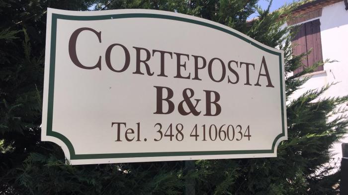 Corte Posta B&B - parcheggio e bagno in camera - ideale per Coppie, Soggiorni di lavoro, Viaggiatori interessati a arte e cultura