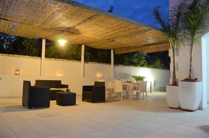 Lecas House Appartamenti a 100m dal mare