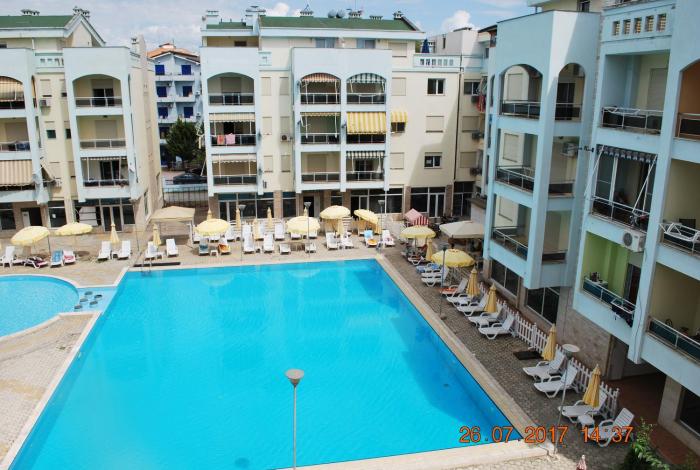Arbis Pool View Apartment
