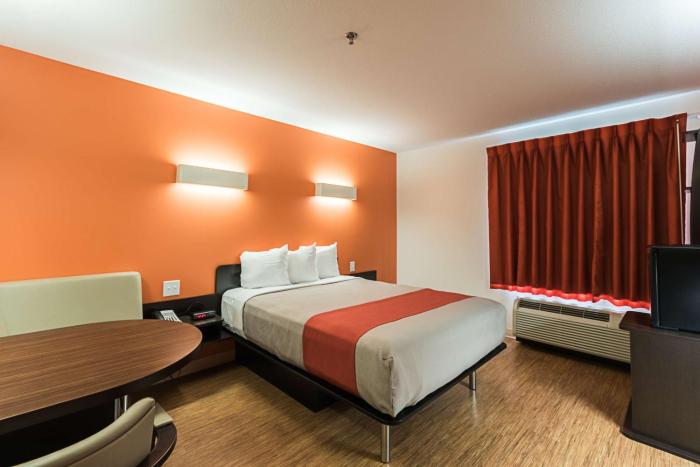 Motel 6-Moosomin, SK