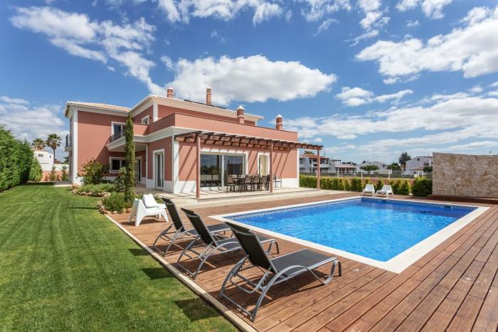 Blue Heaven Luxury V5