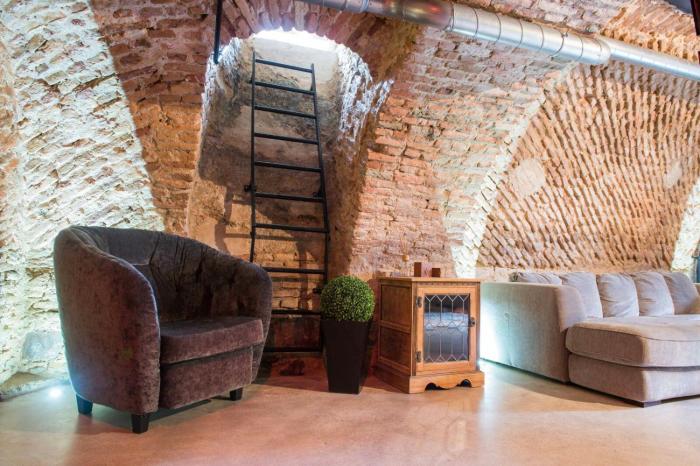 Unique Old Town Apartment