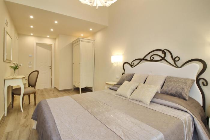 LUCCA IN CHIC - No Ztl, Free Parking, Priv Bath, Old City 550m