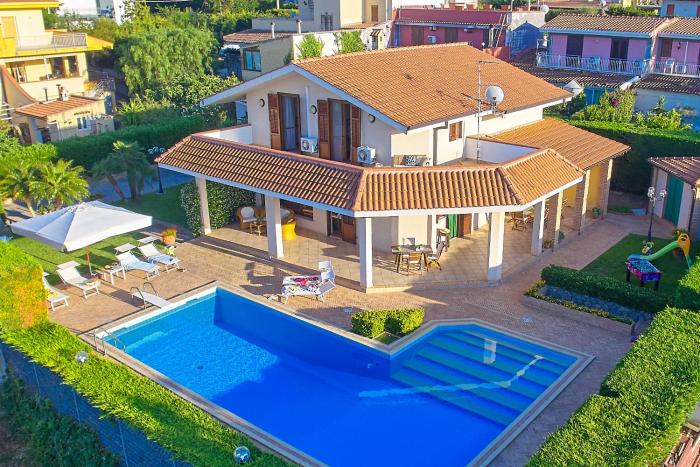 Villa Cottone - 5 suite con piscina privata - tra Palermo e Cefalù
