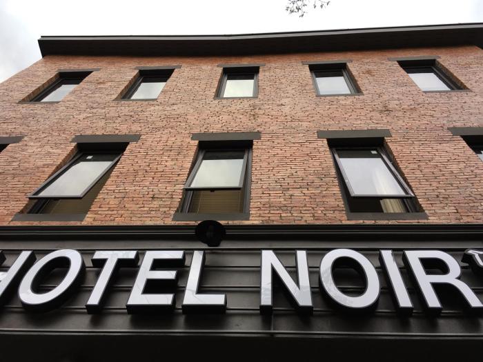 Hotel Noir