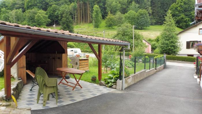 Spacieux et confortables gîtes à proximité randonnées, lacs, ski nature