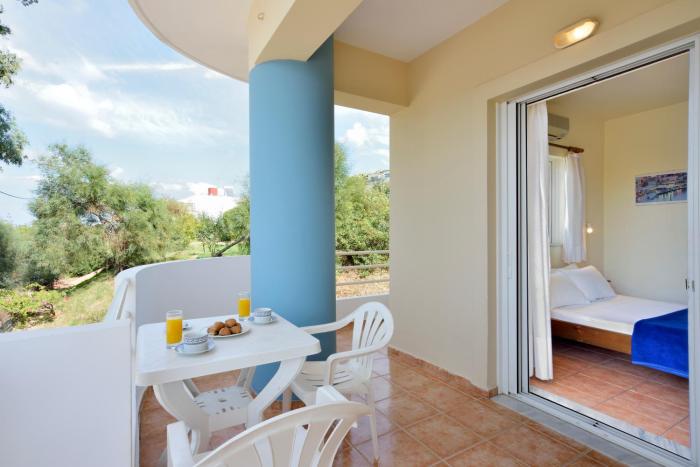 Katerina Rooms Agii Apostoloi