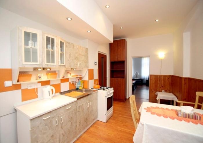 Apartmán nad kostelem Máří Magdaleny, Kolmá ul..