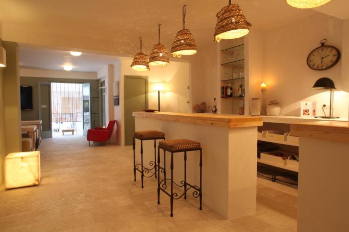 Juanita Hostal