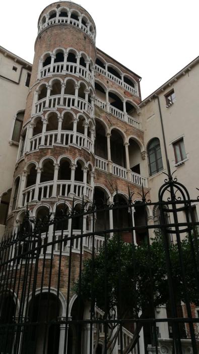 Alloggi alla Scala del Bovolo