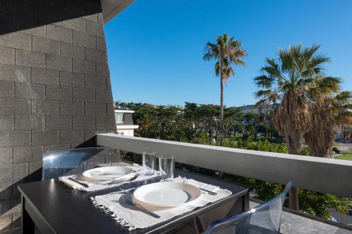 Cascais-Estoril BEACHFRONT Apartments