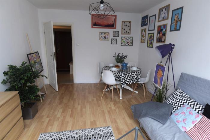 Hello Warsaw! Calm Artistic City Center Apartment