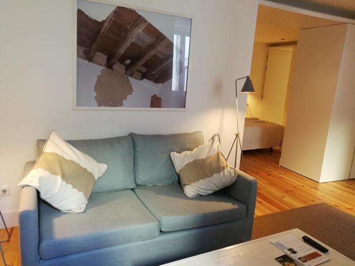 Chiado downtown apartment