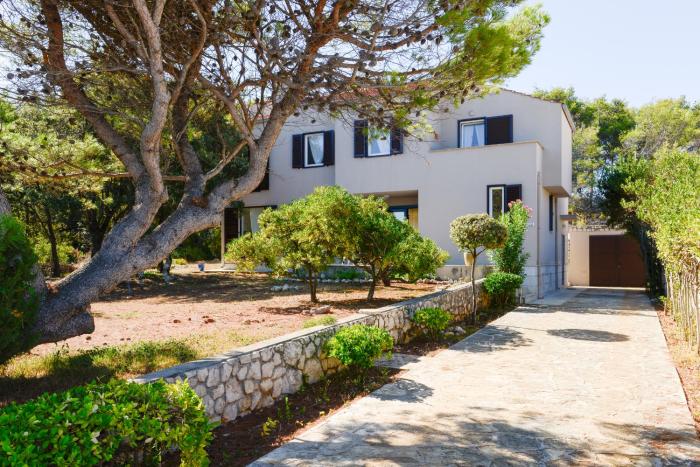 Captains Beach House