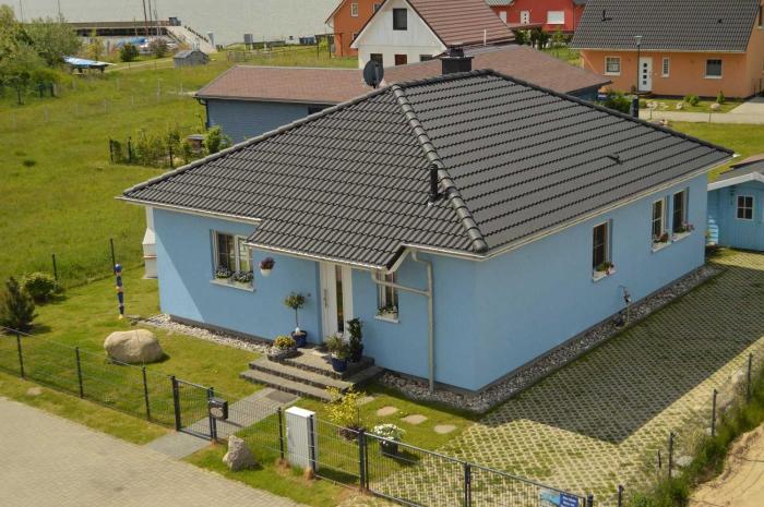 FH Das blaue Haus am Peenestrom