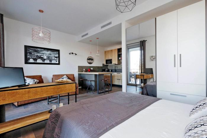 YCH-DELIZIOSO Monolocale con TERRAZZO