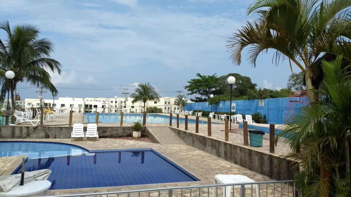 Apartamento em Condomínio Marinas Clube