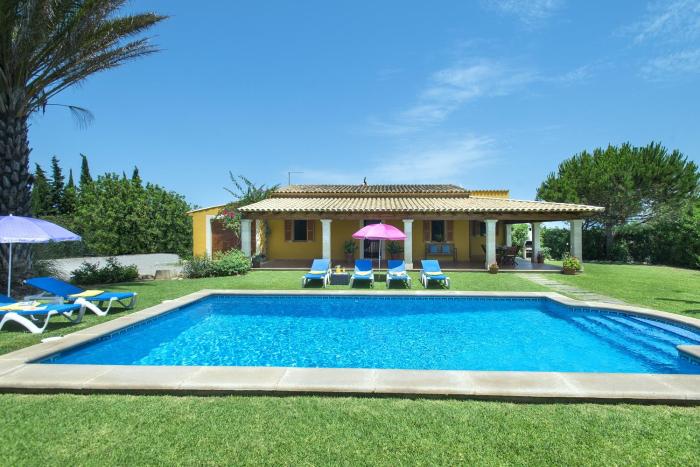 Owl Booking Villa Bobis  Family Holidays with Private Pool