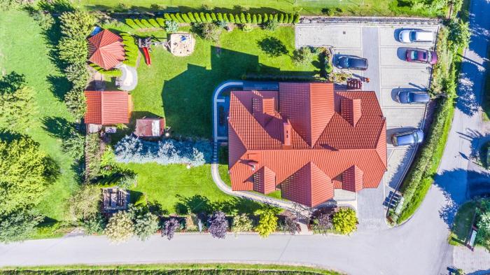 Dworek Julia Komfortowe Pokoje z Klimatyzacją nad Soliną