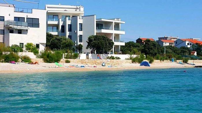 Beach apartment in Mandre