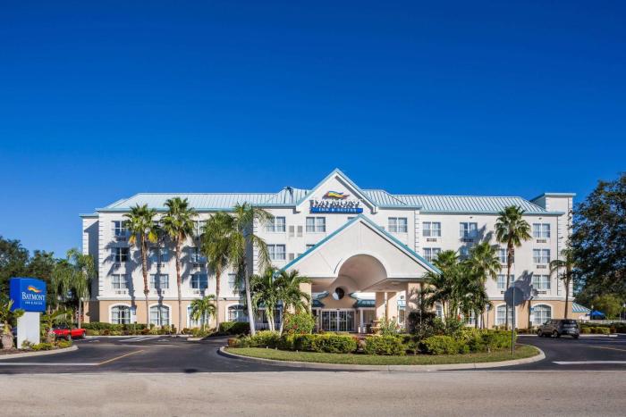 Baymont Inn & Suites by Wyndham Fort Myers I-75