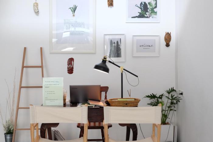 Haus Sathorn 21 Bed and Breakfast