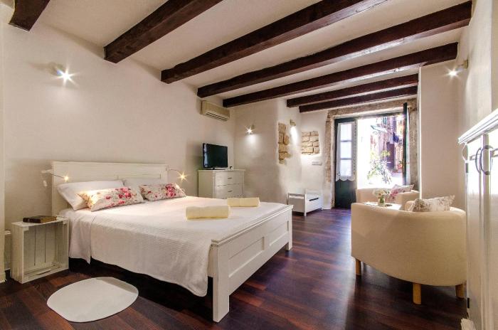 Cozy Studio Una