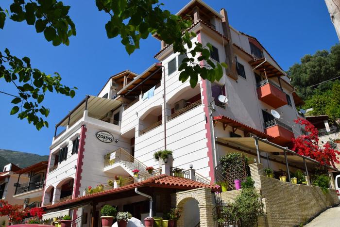 Zorbas Apartments