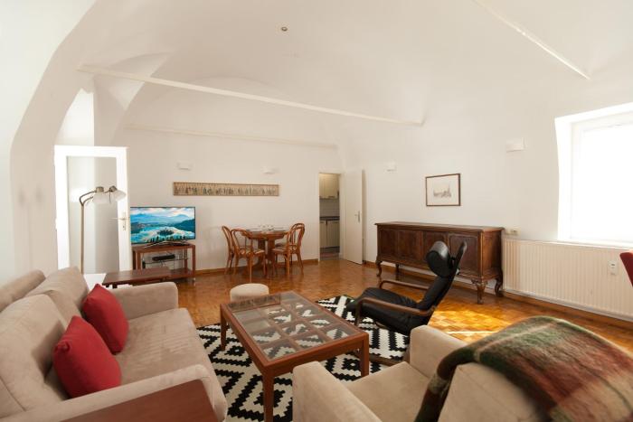 Charming apartment Laura Tour As Ljubljana by Town Hall