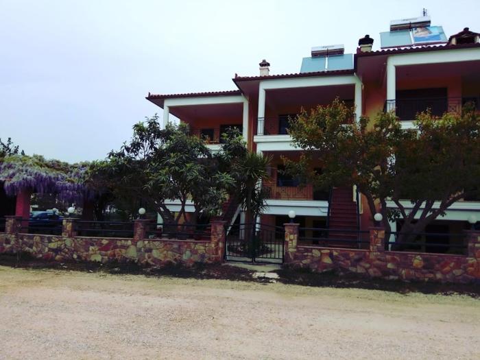 Ouranias Apartment