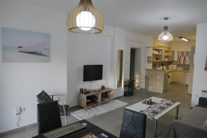 Bianco E U Apartment