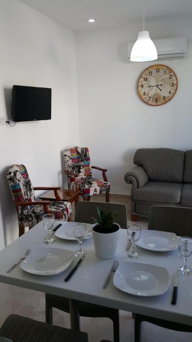 CHRISS HOLIDAY APT - AYIA NAPA