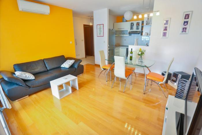 Ibis Apartment